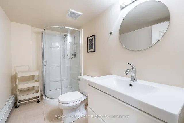 Additional image 42 of 154 Dalewood Cres