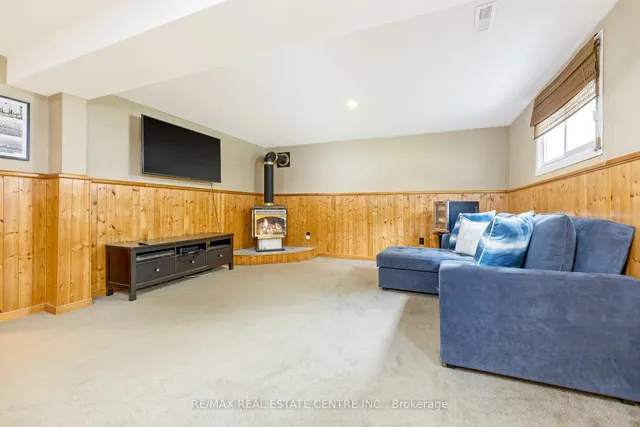 Additional image 25 of 292 Randall Cres