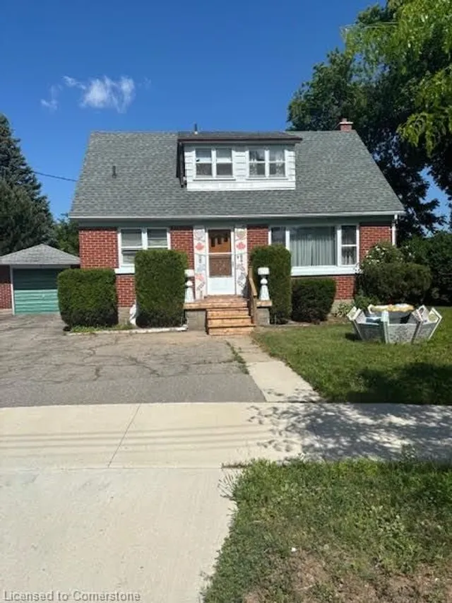 48 Englewood Pl