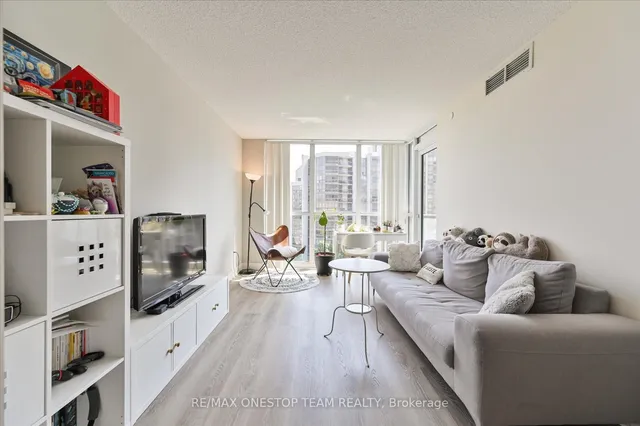 Additional image 10 of 88 Sheppard Ave Unit 811