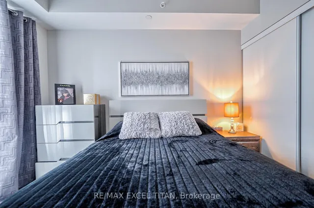 Additional image 32 of 5220 Dundas St Unit D413