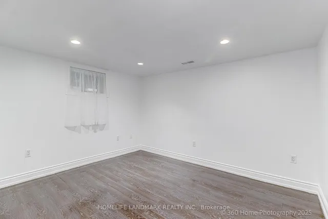 Additional image 22 of 38 Moorecroft Cres