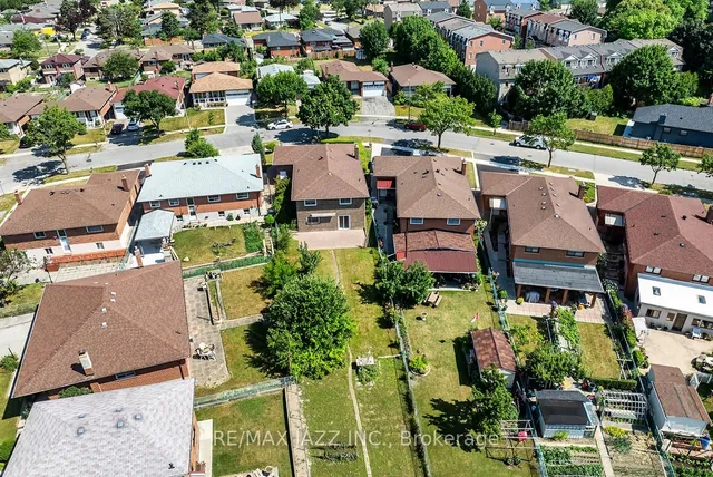 Additional image 40 of 54 Bartel Dr