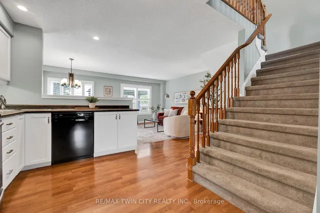 Additional image 4 of 162 EVERGLADE Cres