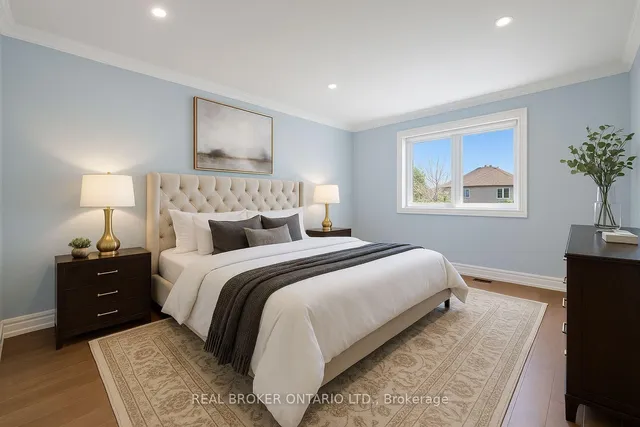 Additional image 38 of 4231 Highgate Cres