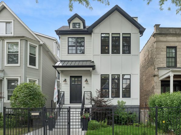 2026 W Waveland Ave, Chicago, IL 60618