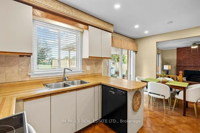 Additional image 16 of 64 Abbot Dr