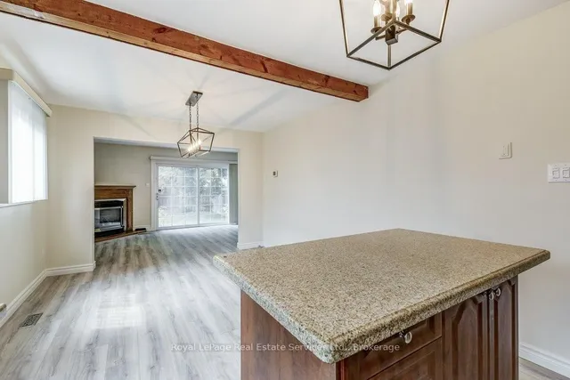 Additional image 12 of 1225 Consort Cres