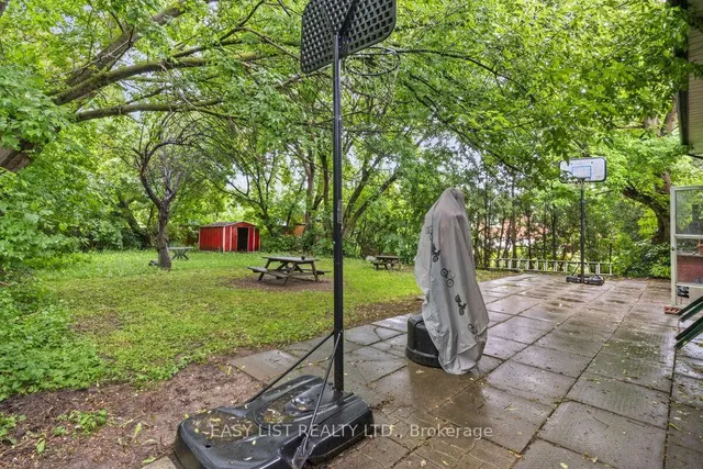 Additional image 20 of 195 Senlac Rd