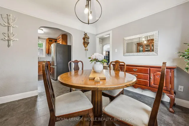 Additional image 9 of 854 Guelph St