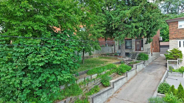 Additional image 28 of 947 Saint Clarens Ave