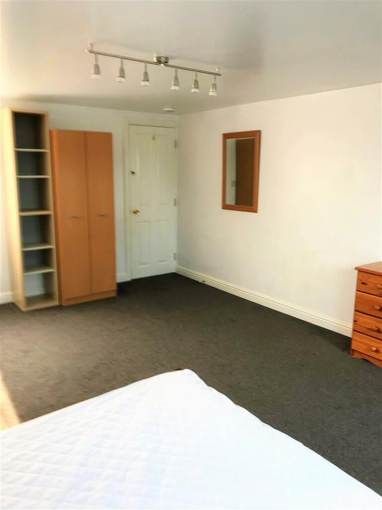 Additional image 8 of 141 Warwards Lane, Selly Oak, Birmingham