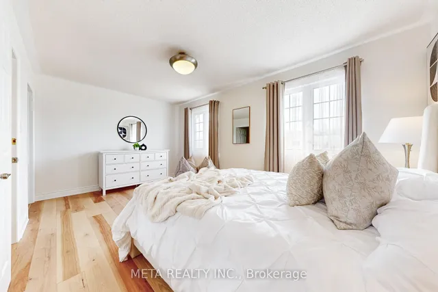 Additional image 29 of 26 Rumi Cres