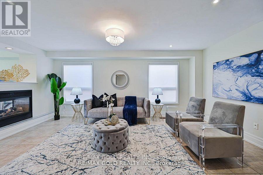 8 WILLOW PARK DRIVE|Brampton (Sandringham-Wellington), Ontario L6R2M9