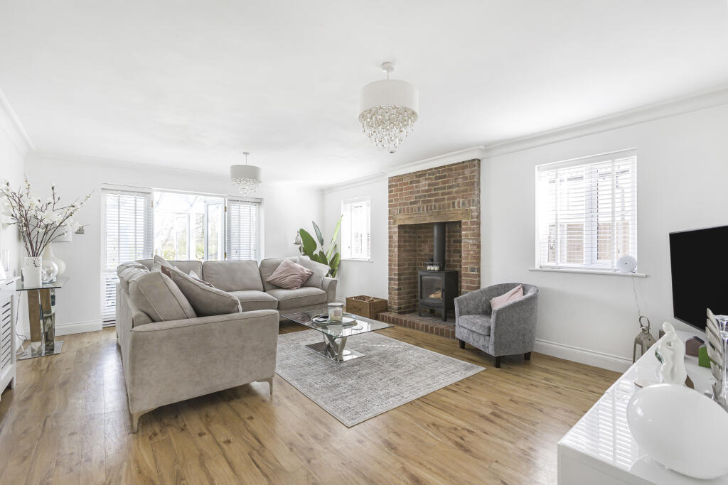 Additional image 28 of The Drive, Welwyn, Welwyn, AL6