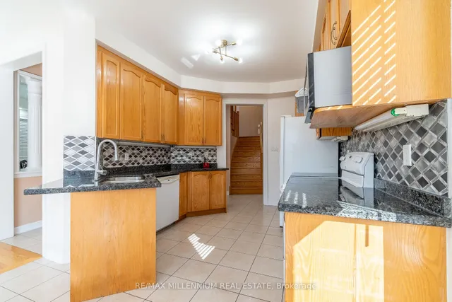 Additional image 11 of 27 Silvershadow Terr