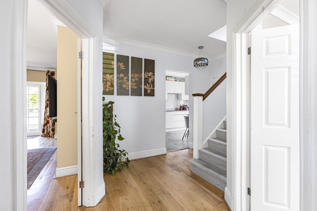 Additional image 11 of St Peters Close, St Albans, AL1