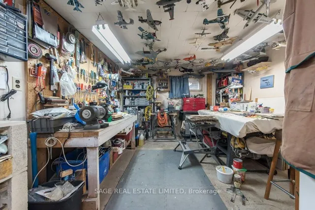 Additional image 35 of 529 Kenmarr Cres