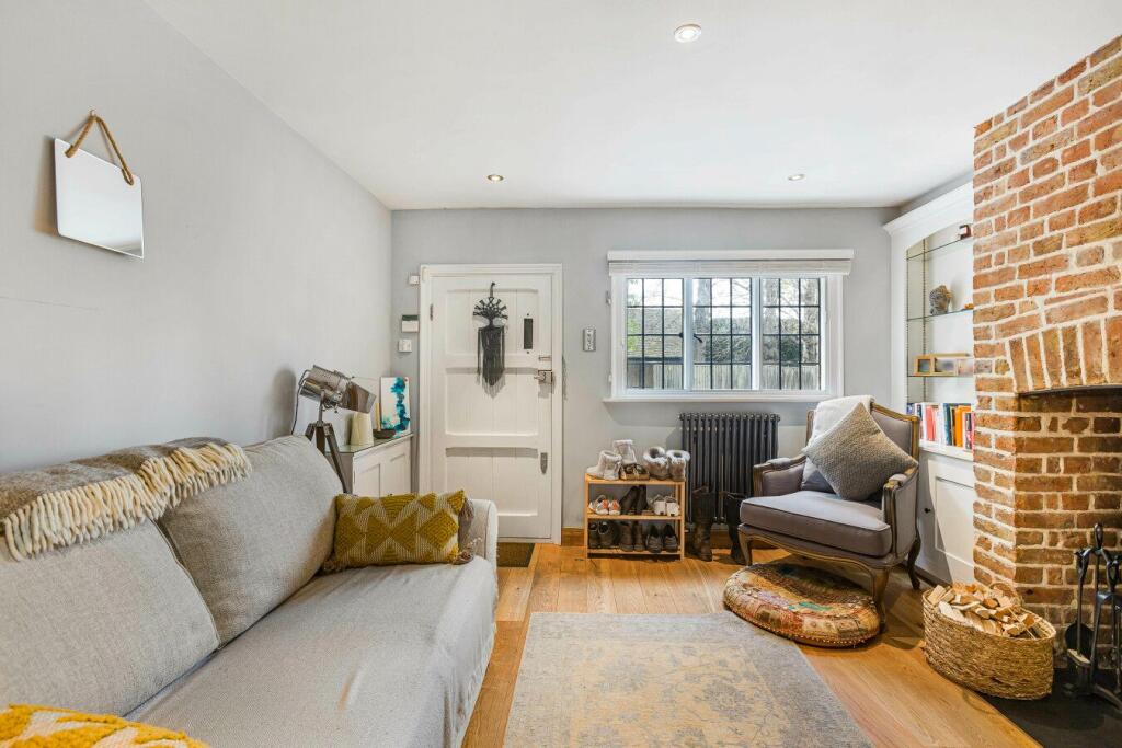 Additional image 4 of High Road, Essendon,  AL9 6HW