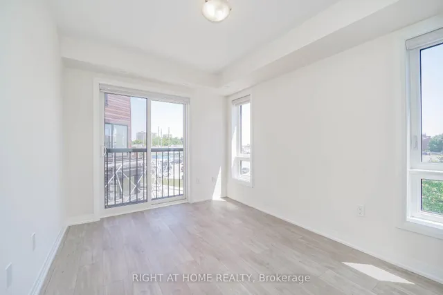 Additional image 14 of 145 Tapscott Rd Unit 4