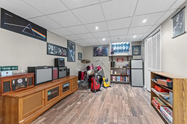 Additional image 41 of 30 Regentview Dr