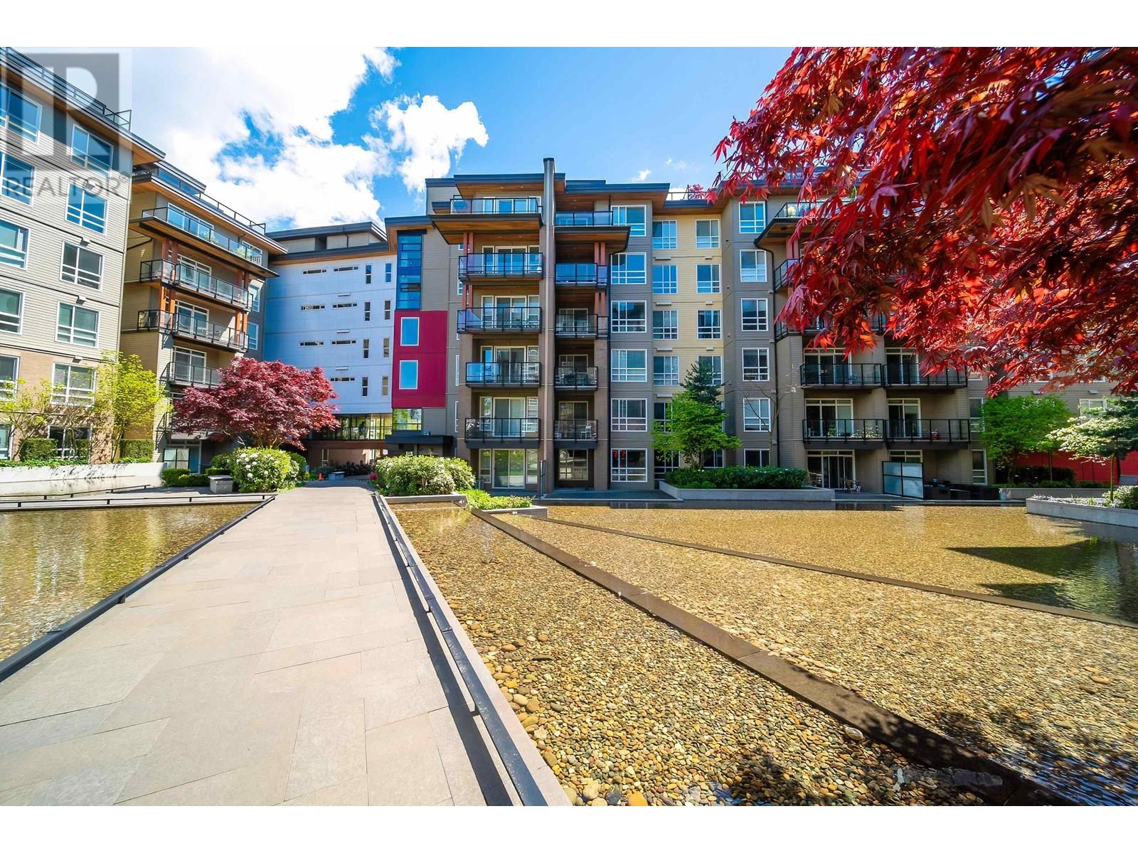 311 6033 GRAY AVENUE|Vancouver, British Columbia V6S0G3