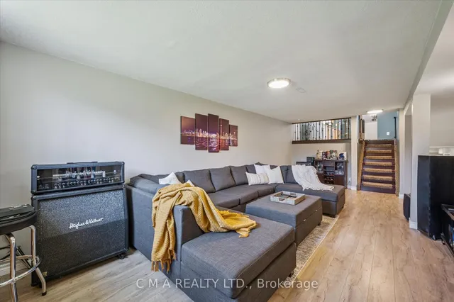 Additional image 17 of 61 Rolling Meadows Dr