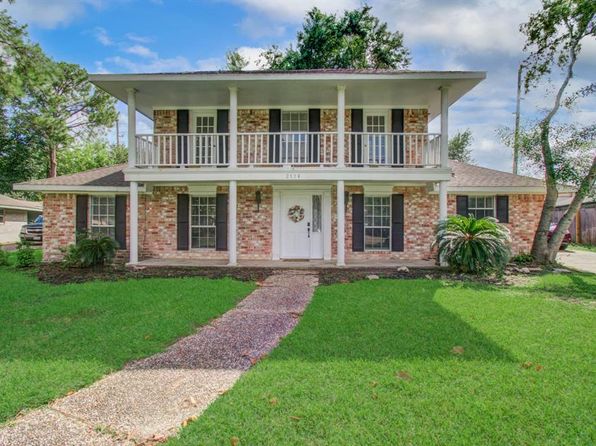 2114 Briarview Dr, Houston, TX 77077