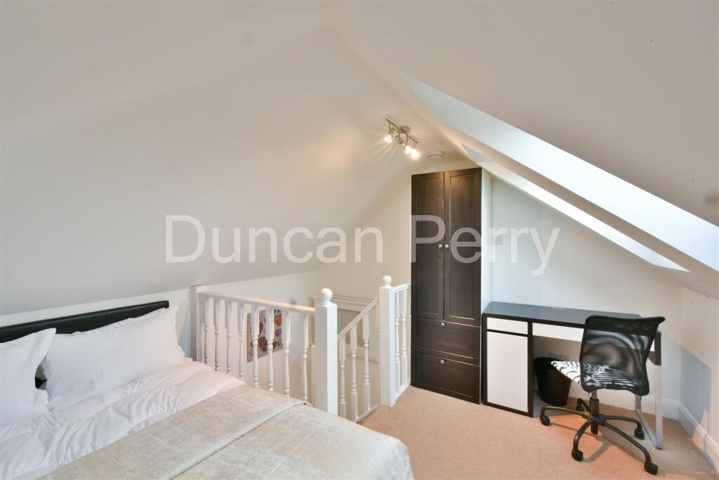 Additional image 19 of Moffats Lane, Brookmans Park, Herts