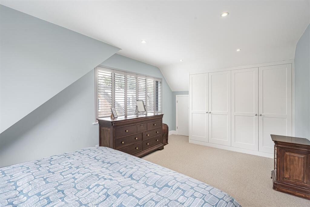 Additional image 19 of Hillside Way, Welwyn