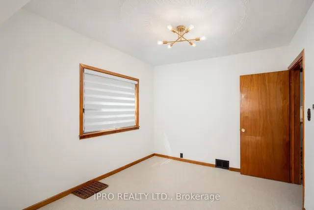 Additional image 10 of 96 Woodycrest Ave