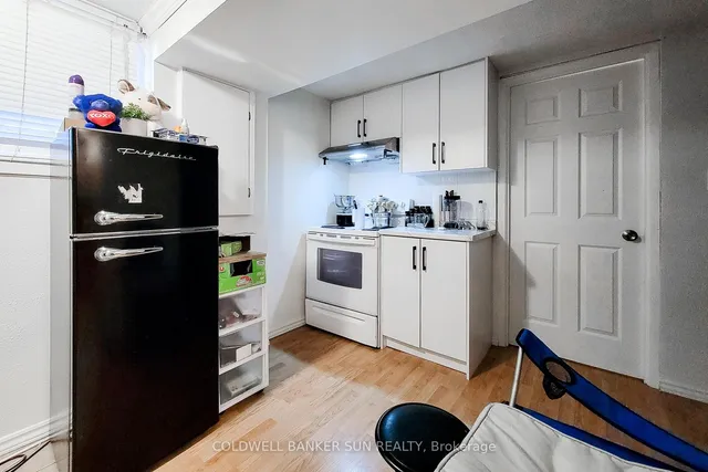 Additional image 30 of 566 Greenhill Ave