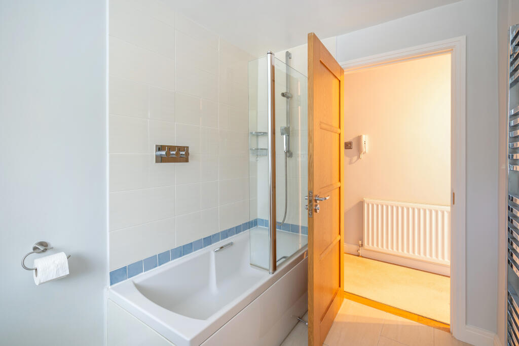 Additional image 4 of Douglas Road, Harpenden, AL5