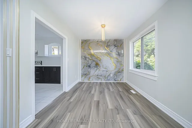 Additional image 16 of 3777 Woodruff Cres