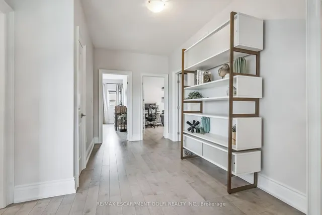 Additional image 16 of 168 BOOKJANS Dr