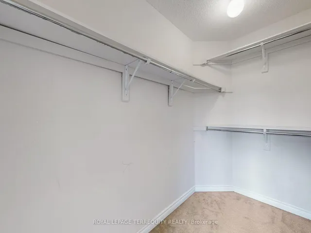 Additional image 20 of 879 Brassard Circ