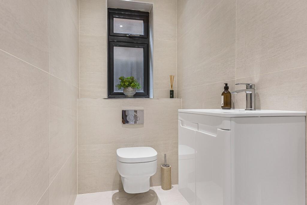 Additional image 12 of Pine Grove, Brookmans Park, AL9