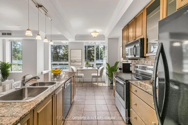 Additional image 7 of 25 Earlington Ave Unit 318