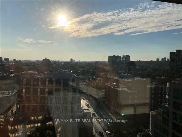 Additional image 5 of 914 Yonge St Unit 1212