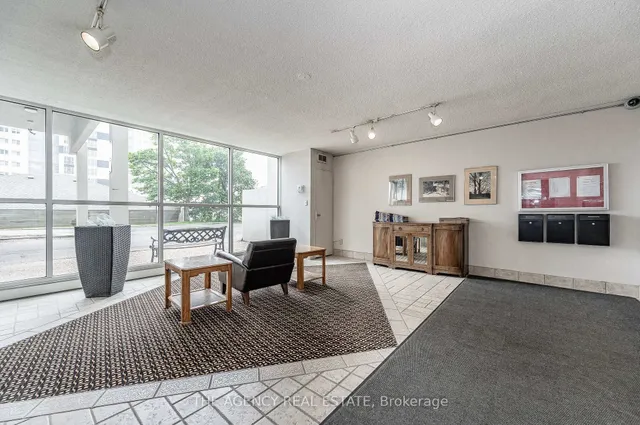 Additional image 39 of 375 King St Unit 507