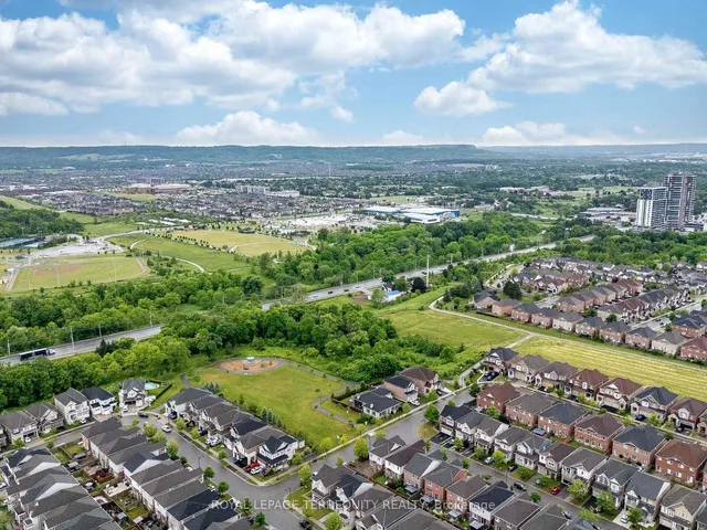 Additional image 44 of 903 Penson Cres