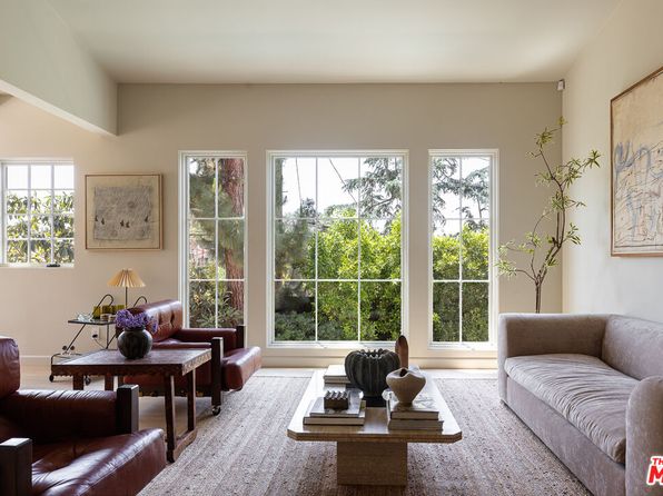 4228 Los Nietos Dr, Los Angeles, CA 90027