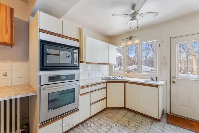 Additional image 18 of 12 Glenview Ave