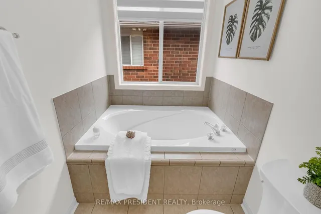 房产图片 35 - 670 Irving Terr