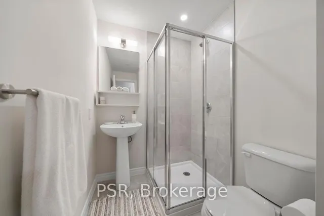 Additional image 14 of 2750 King St Unit 215