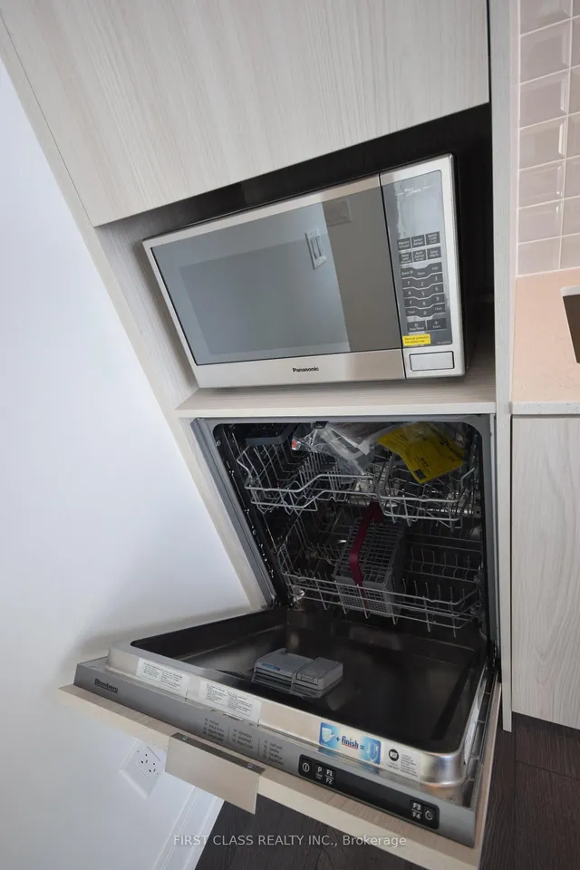 Additional image 20 of 70 Annie Craig Dr Unit 2506