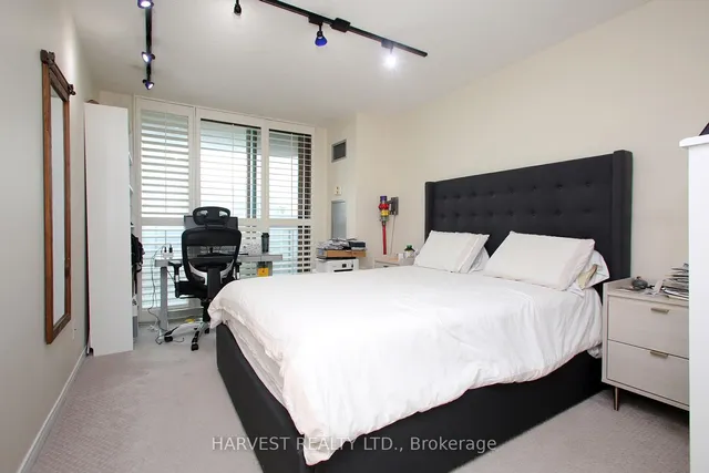 Additional image 21 of 750 Bay St Unit 3303