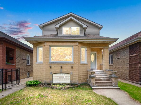 5121 W Newport Ave, Chicago, IL 60641