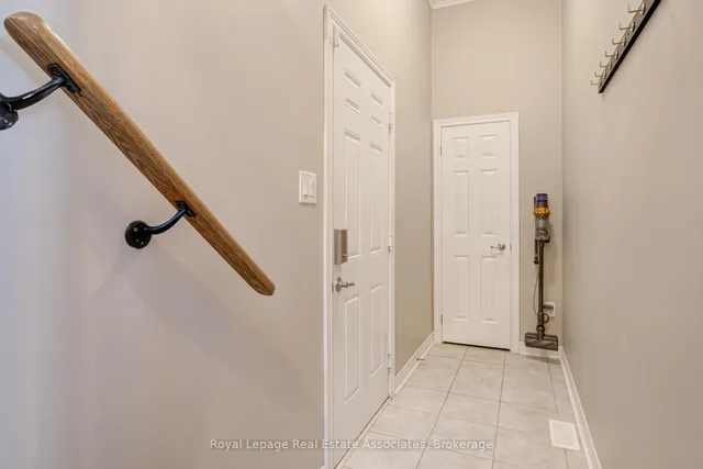 Additional image 21 of 235 Jessie Caverhill Passage