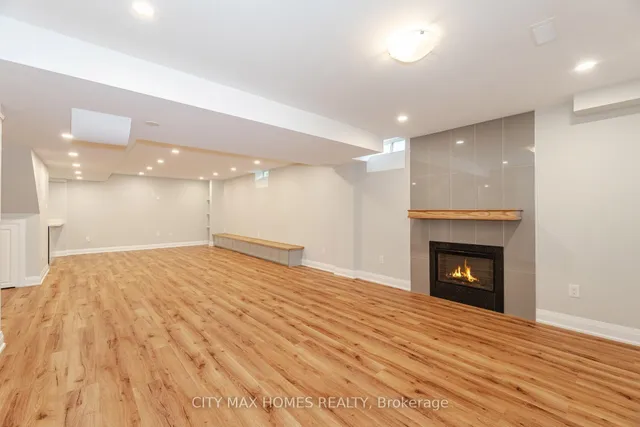 Additional image 42 of 8 Amberglow Crt